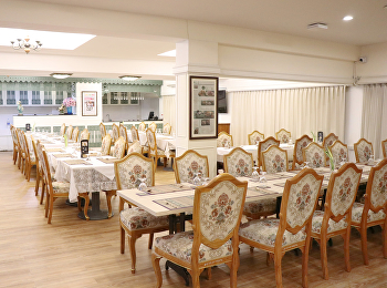 ห้องอาหารแก้วเจ้าจอม โรงแรมวังสวนสุนันทา
เปิดให้บริการตามปกติ