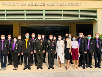 3 March 2022 - Ms. Walaikorn Komlsing
and Ms. Netsai Suphannu from the Rental
Space Department welcomed Lt. Gen.
Ekkarat Changkaew, Deputy
Secretary-General of the Internal
Security Operations Command (ISOC) on
occasion of visiting buildings for
setting t