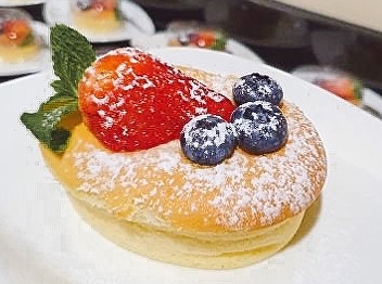 Suan Sunandha Palace Hotel gained trust
on food for offering to monks and guests
at Wat Chai Chim Phli, Bangkok