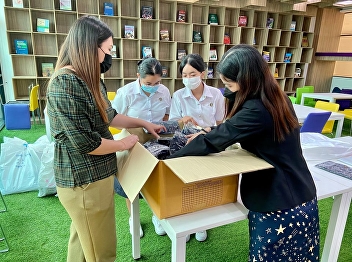 Wednesday 20 July 2022 Subdivision of
business multimedia for education has
sending tracksuit for nurse students at
College of Nursing and Health Sciences,
Samut Songkhram campus