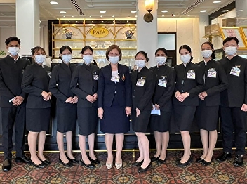 Ms. Narumon Chomchom acting as
Subdivision of business Suan sunandha
palace hotel manager and Ms. Pimanapat
Pantana vice dean for student affair and
culture, Institute of industrial
management with Hotel and lodging
business management’s students assist t