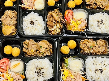 6 August 2022, Subdivision of Business,
Suan sunandha palace hotel, Bureau of
Asset and Income thank Collage of
Politics and Government in trust of meal
box menus preparation at Sunandhanusorn
meeting hall, Suan sunandha rajabhat
university.