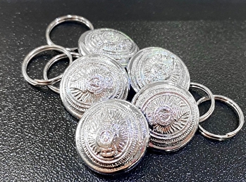 กระดุมตราราชภัฏสวนสุนันทา (นักศึกษาหญิง)
ราคา 30 บาท