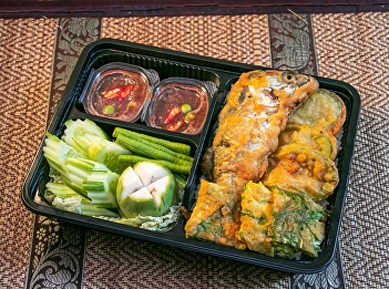 Suan Sunandha Hotel Business Department
provided set of meals, delicious in the
royal style and you can choose a variety
of dishes as well. Open for orders every
day